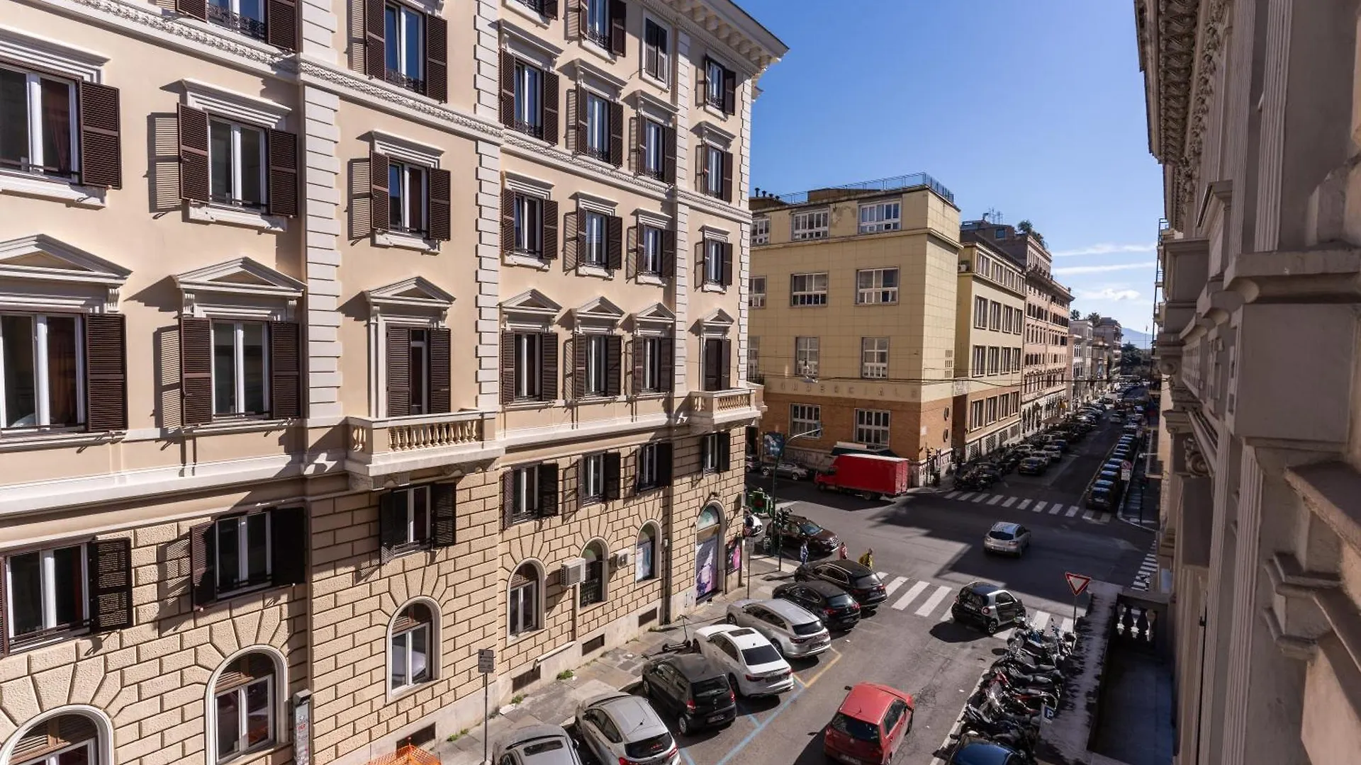 Apartment Pretorius Charming New Apt Rome Italy